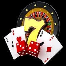 slot mmk — ဂိမ်းမျိုးစုံ ကစားနေသည့် မြန်မာ ကစားသမားများ မြင်ကွင်း